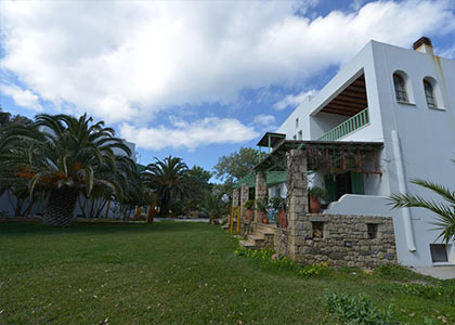 Pegasus Studios and Apartments